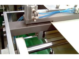 五金機(jī)械加工廠家中的操控cnc人員應(yīng)該有哪些要注意的呢？