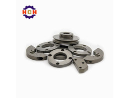 機(jī)械零部件加工：怎么進(jìn)行機(jī)床機(jī)械設(shè)備的操作來提升機(jī)械零部件加工的精度呢？
